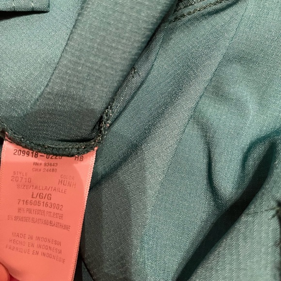 Heart and soul green scrub top large - Picture 3 of 3